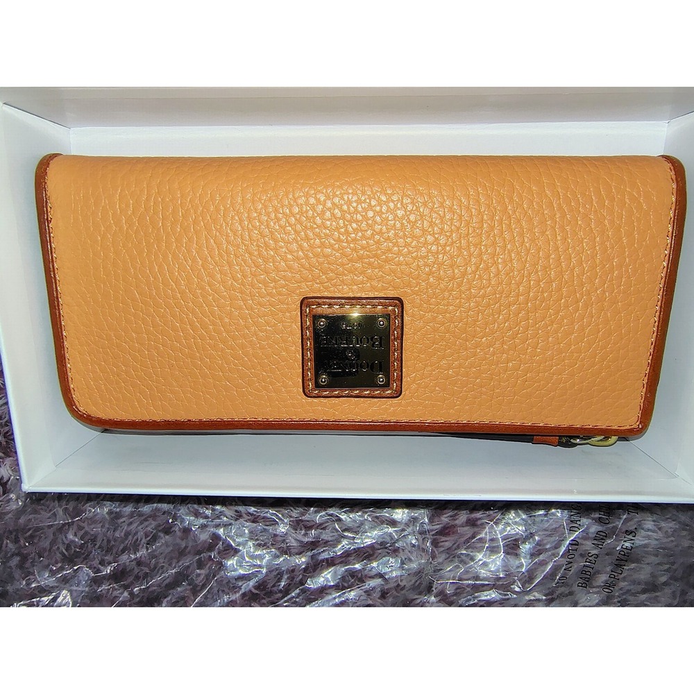 NIB Dooney & Bourke Large Wallet